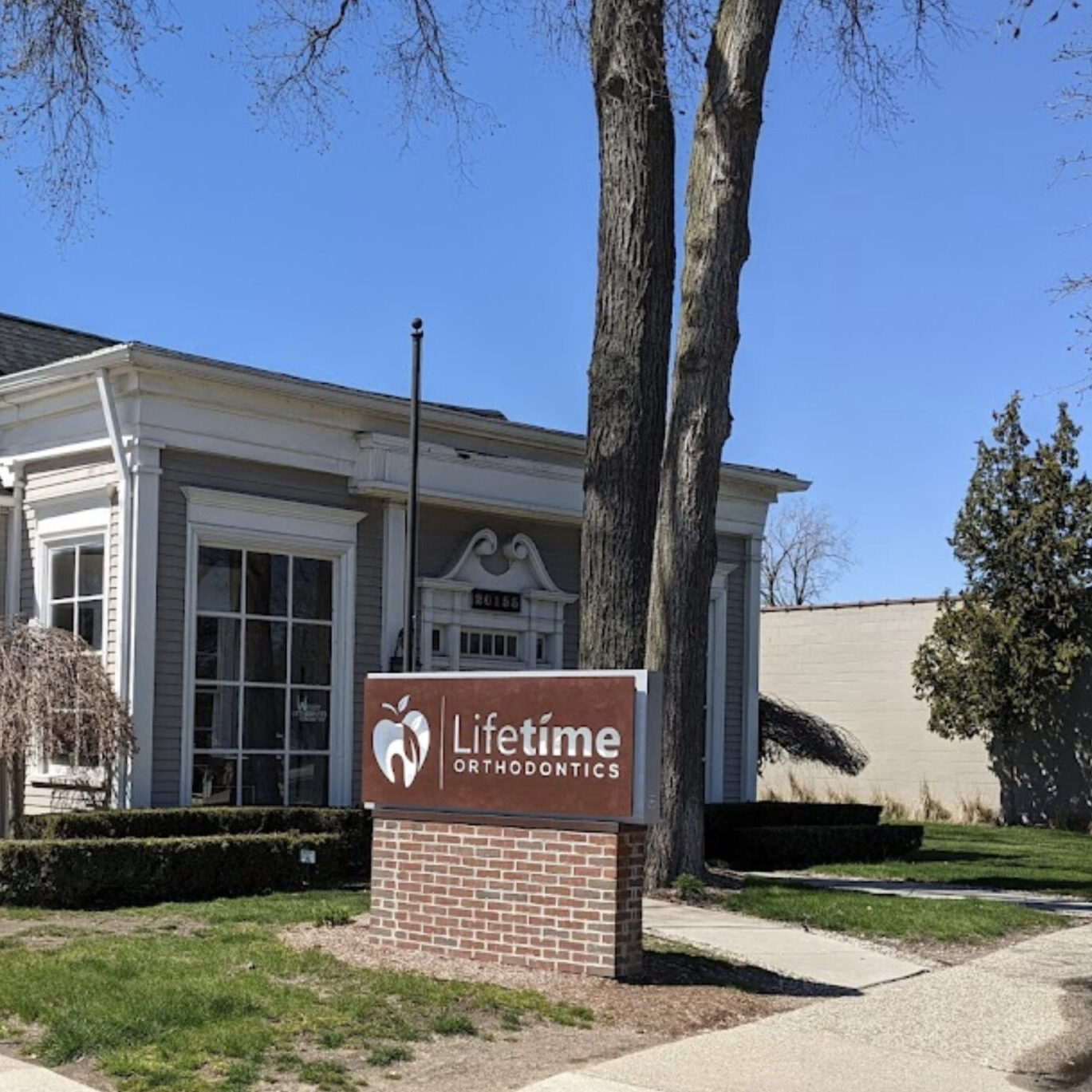 Lifetime Orthodontics office